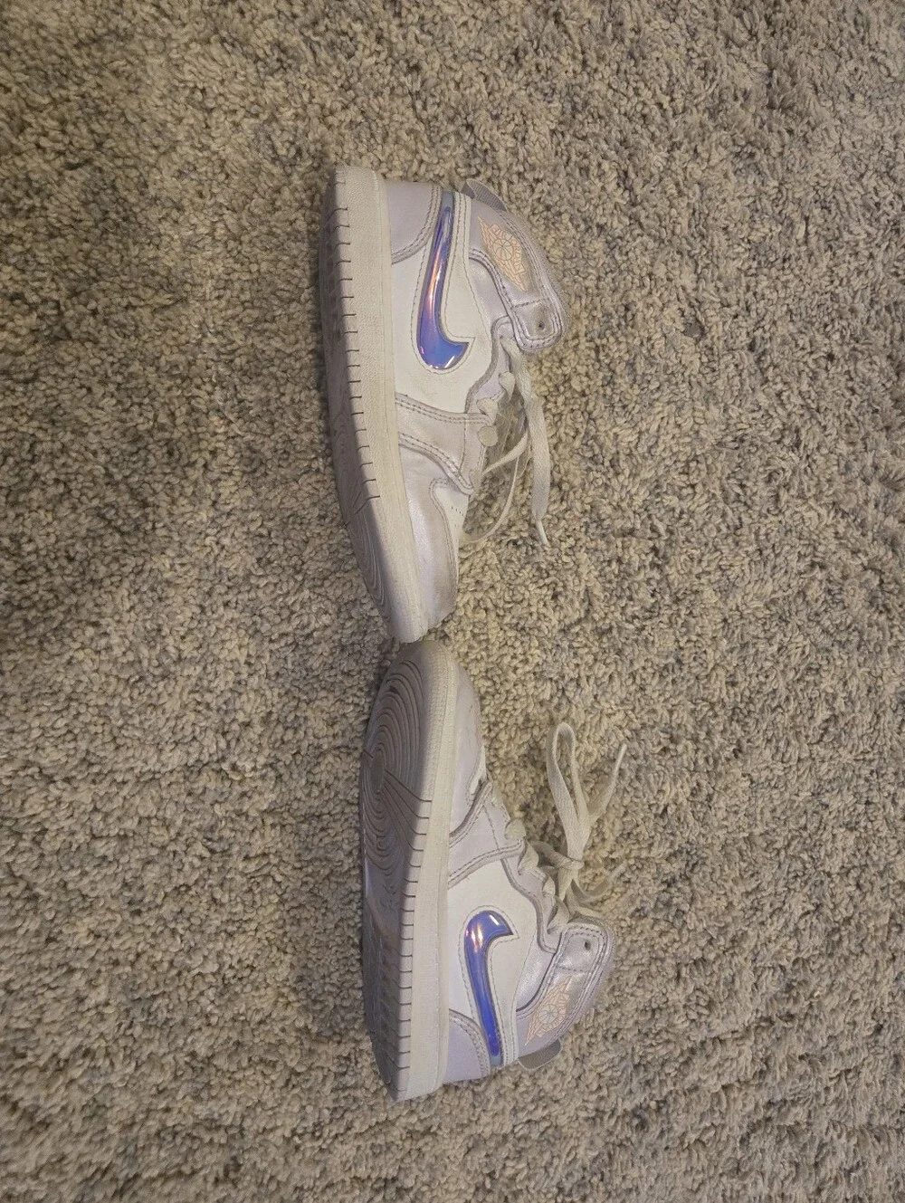 Nike Kids High-Top Sneaker - White with Peach Swoosh